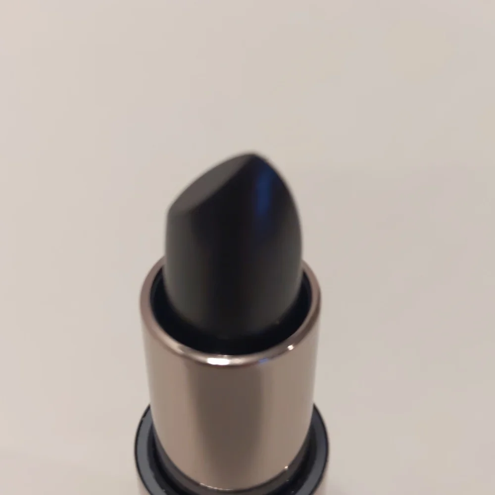 2 Avon MARK Lipclick Full Color Lipstick New Unopened Box Mischief Gamine